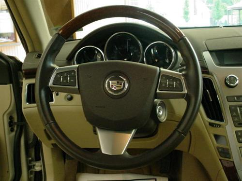 Cadillac CTS 2011 photo 5