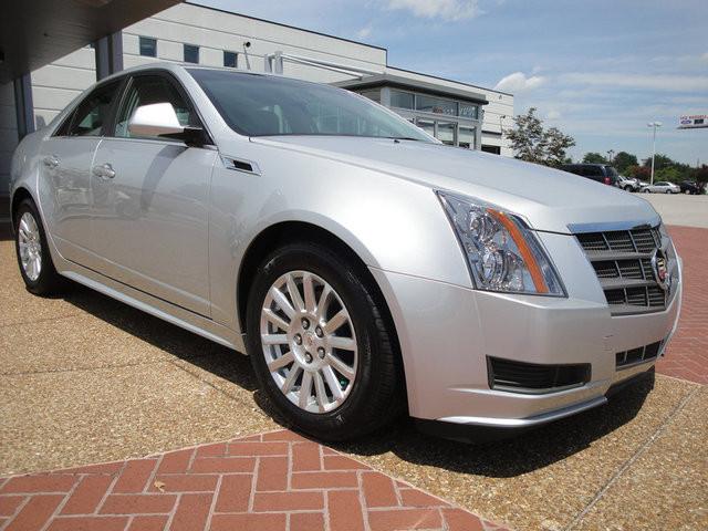 Cadillac CTS Base Sedan