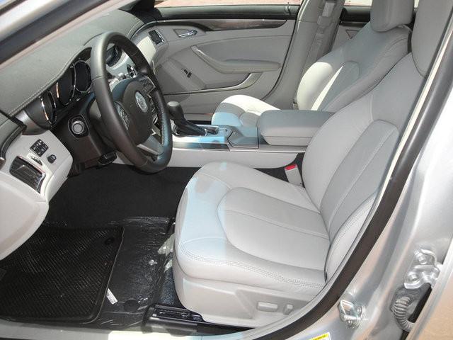 Cadillac CTS 2011 photo 3