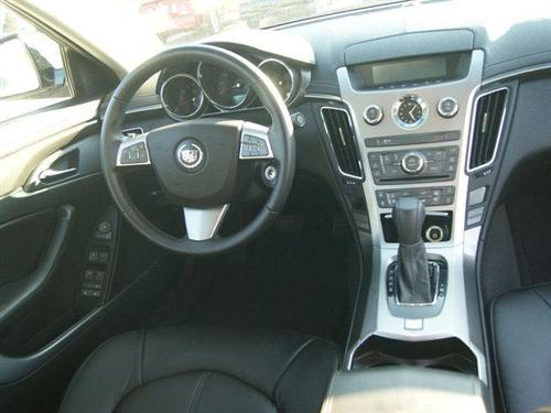 Cadillac CTS 2011 photo 2