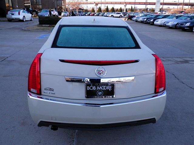 Cadillac CTS 2011 photo 3
