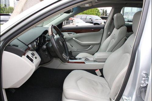 Cadillac CTS 2011 photo 1