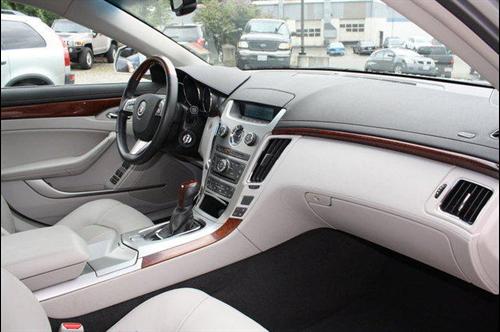 Cadillac CTS 2011 photo 3