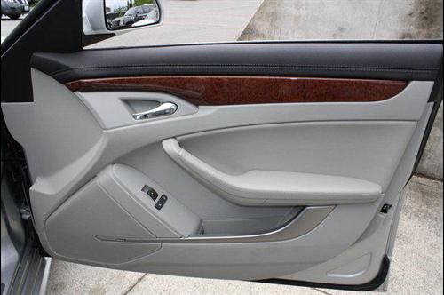 Cadillac CTS 2011 photo 4