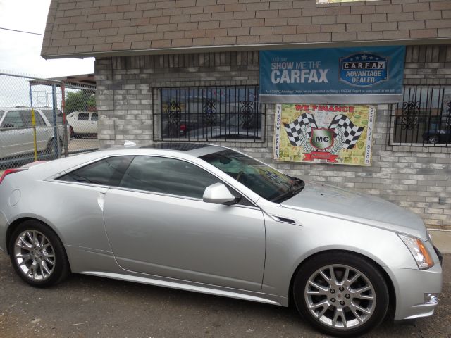 Cadillac CTS 2011 photo 1