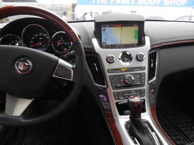 Cadillac CTS 2011 photo 4