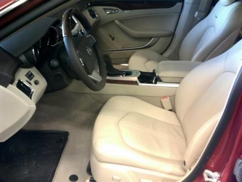 Cadillac CTS 2011 photo 2
