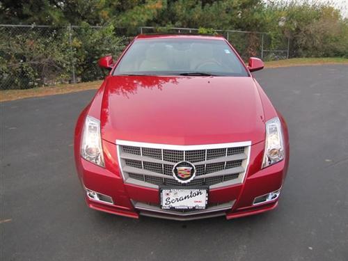 Cadillac CTS 2011 photo 1