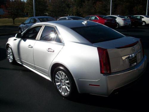 Cadillac CTS 2011 photo 2