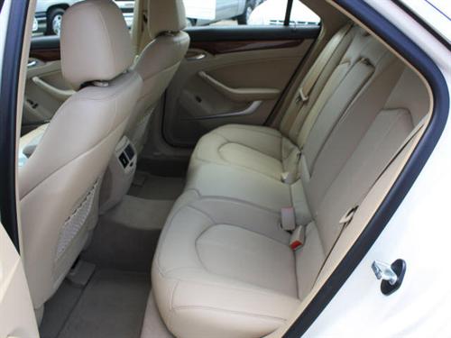 Cadillac CTS 2011 photo 2