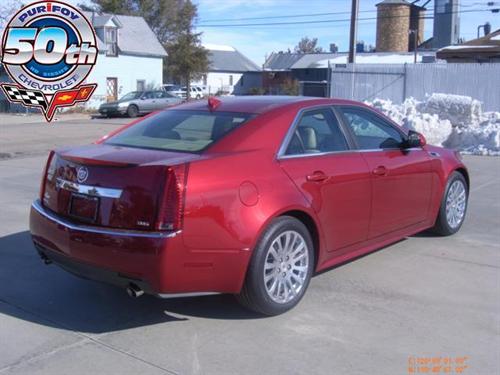 Cadillac CTS 2011 photo 2