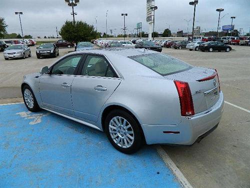 Cadillac CTS 2011 photo 2