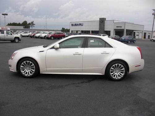 Cadillac CTS 2011 photo 1