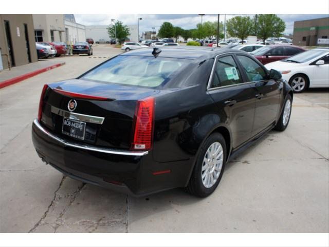 Cadillac CTS 2011 photo 2