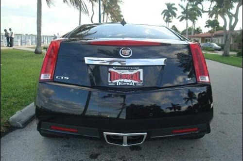 Cadillac CTS 2011 photo 2