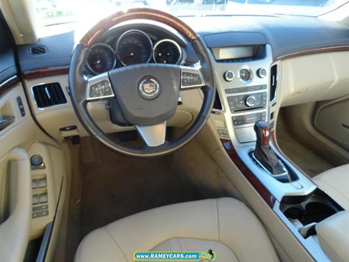 Cadillac CTS 2011 photo 2