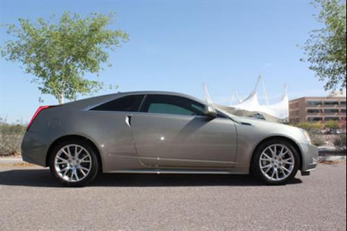Cadillac CTS 2011 photo 2