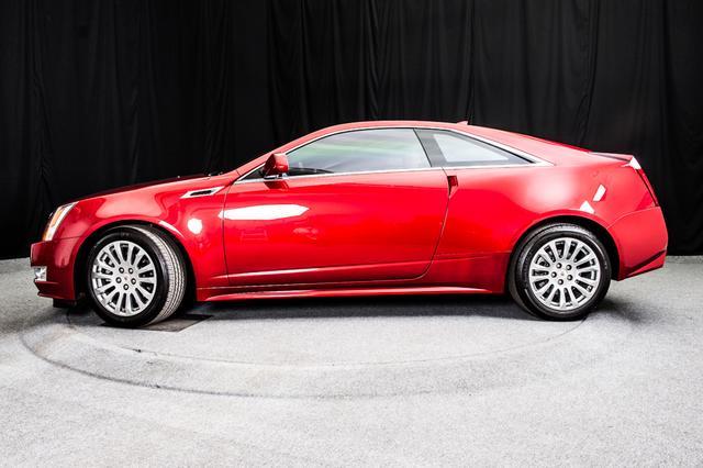 Cadillac CTS 2012 photo 1