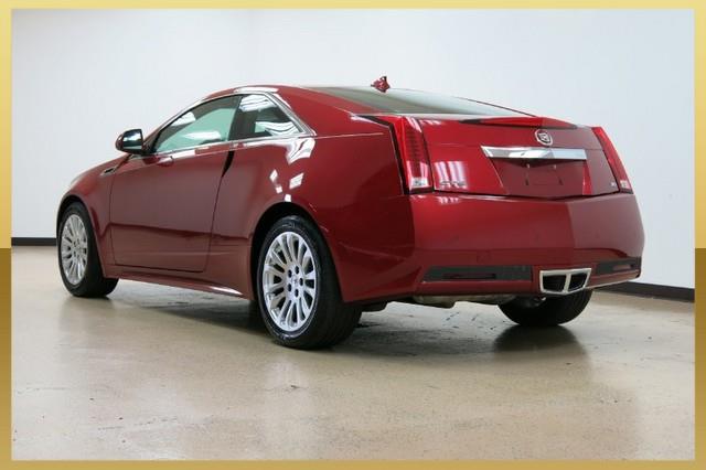 Cadillac CTS 2012 photo 2