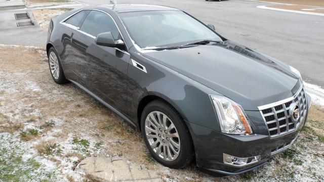 Cadillac CTS 2012 photo 1
