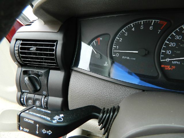 Cadillac Catera 1998 photo 13