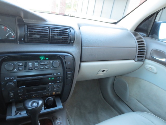 Cadillac Catera 1998 photo 1