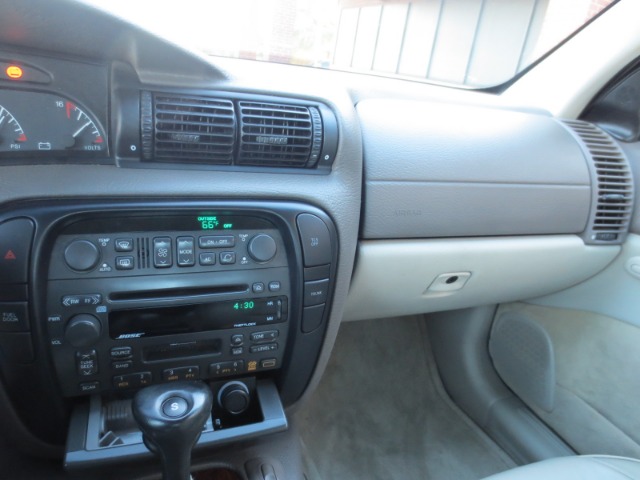 Cadillac Catera 1998 photo 2