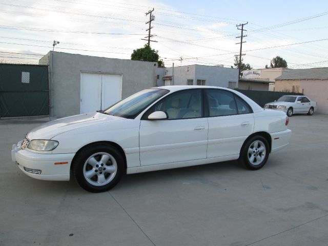 Cadillac Catera 1999 photo 2