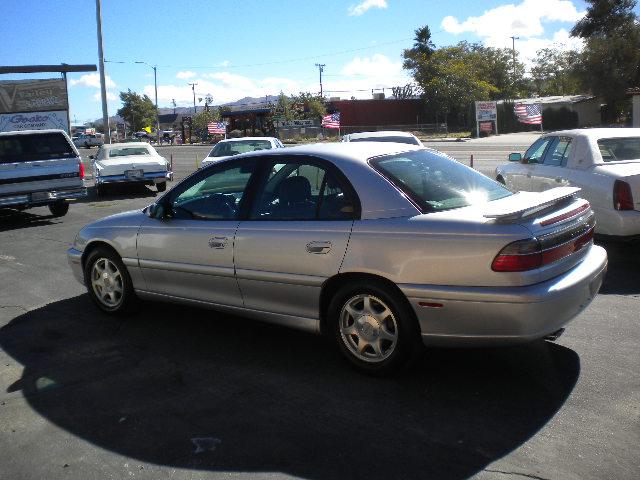 Cadillac Catera 1999 photo 1