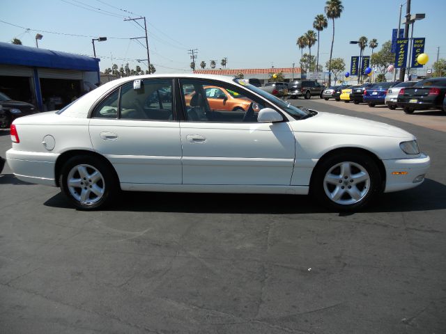 Cadillac Catera 2000 photo 1