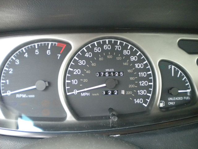 Cadillac Catera 2001 photo 2