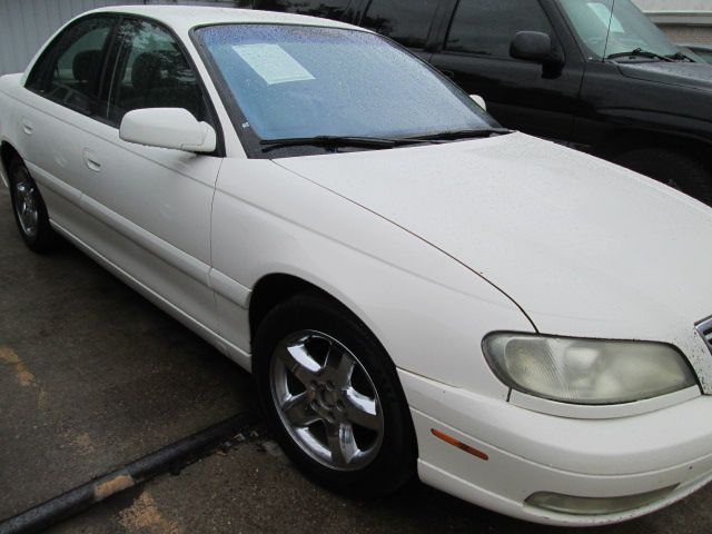 Cadillac Catera Base Sedan