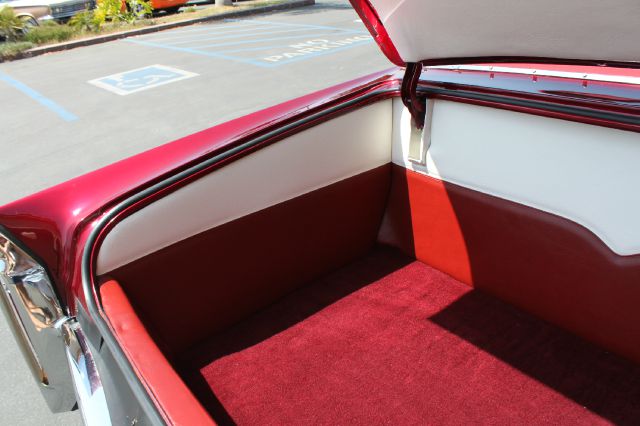 Cadillac Cpe Deville 1966 photo 20