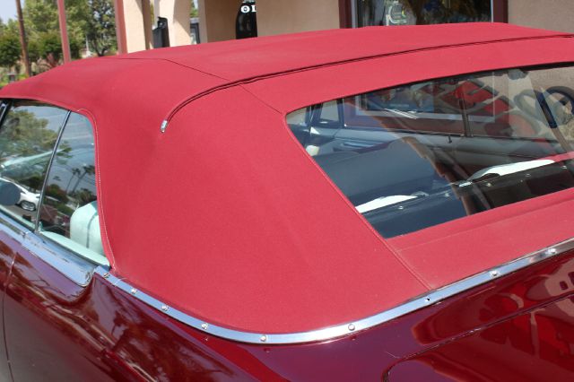 Cadillac Cpe Deville 1966 photo 31