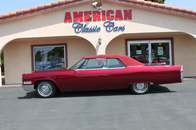 Cadillac Cpe Deville 1966 photo 43