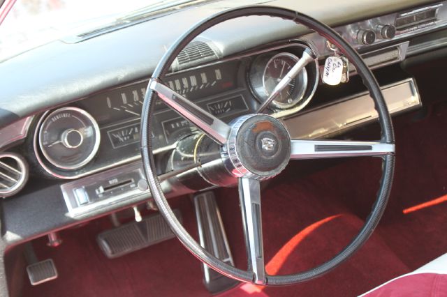 Cadillac Cpe Deville 1966 photo 45