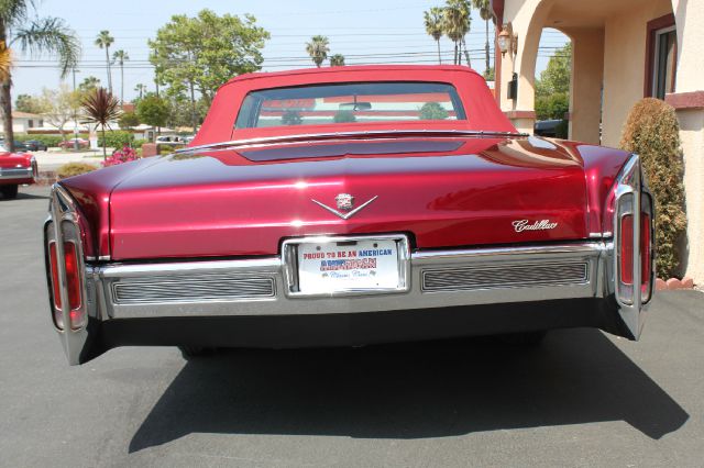 Cadillac Cpe Deville 1966 photo 9