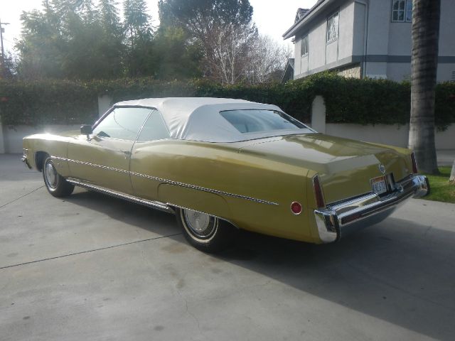 Cadillac DTS 1973 photo 1