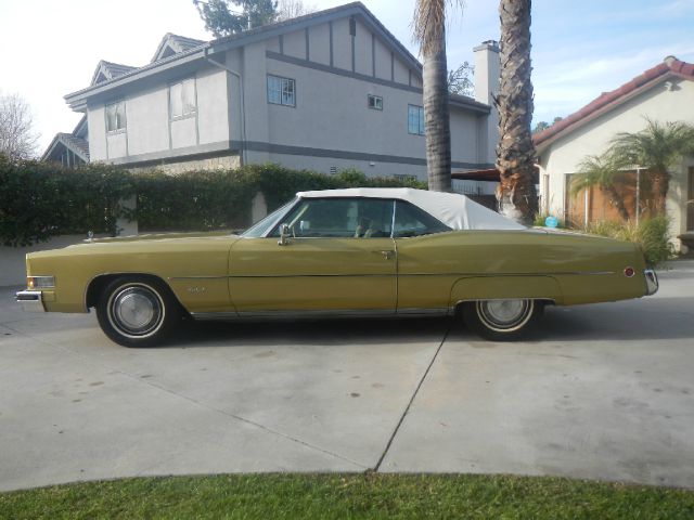 Cadillac DTS 1973 photo 2