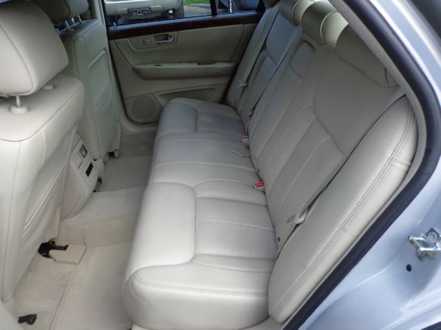 Cadillac DTS 2006 photo 16