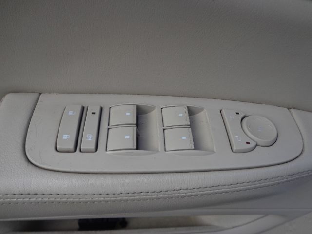 Cadillac DTS 2006 photo 26