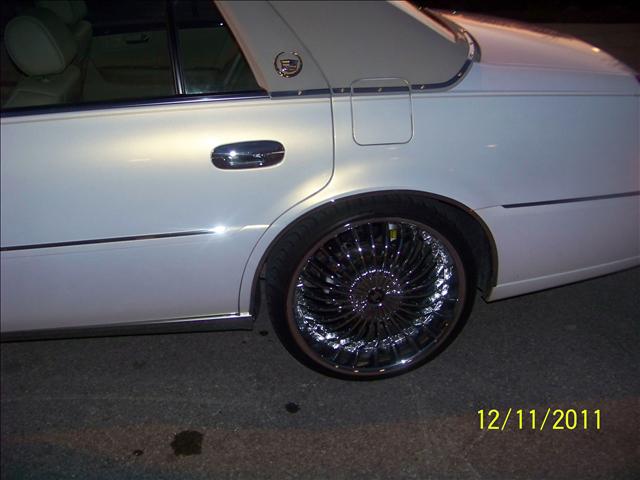 Cadillac DTS 2006 photo 3
