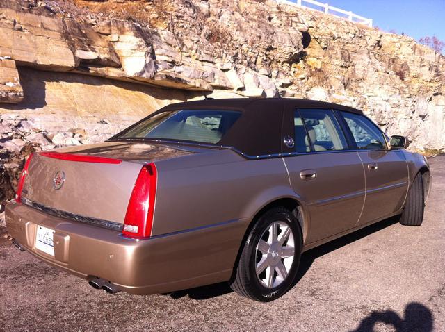 Cadillac DTS 2006 photo 3