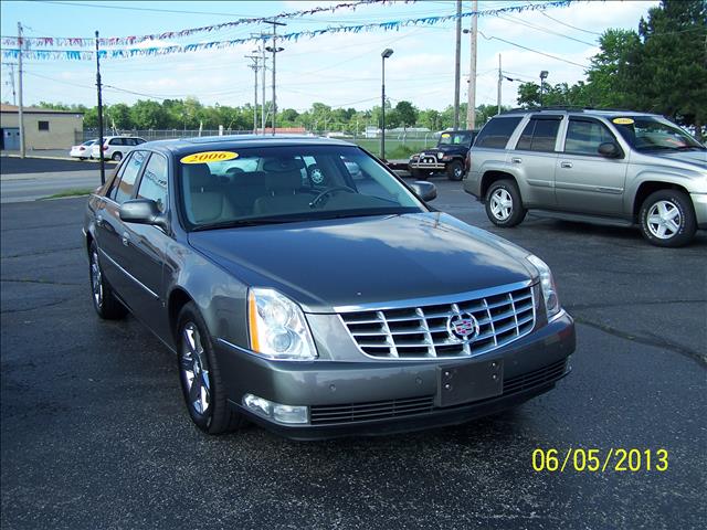 Cadillac DTS 2006 photo 3