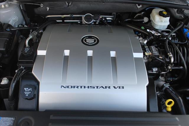 Cadillac DTS 2006 photo 12