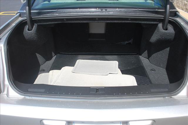 Cadillac DTS 2006 photo 13
