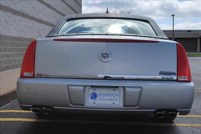 Cadillac DTS 2006 photo 3