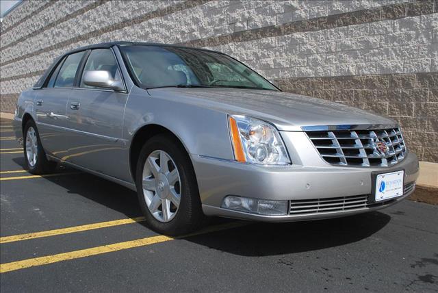 Cadillac DTS 2006 photo 36