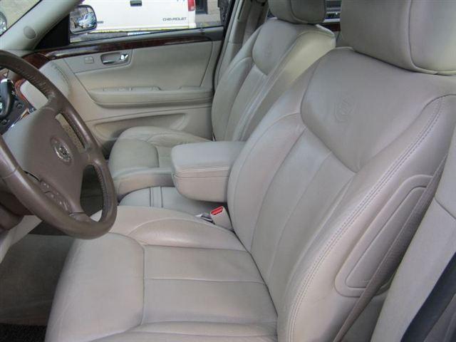 Cadillac DTS 2006 photo 1