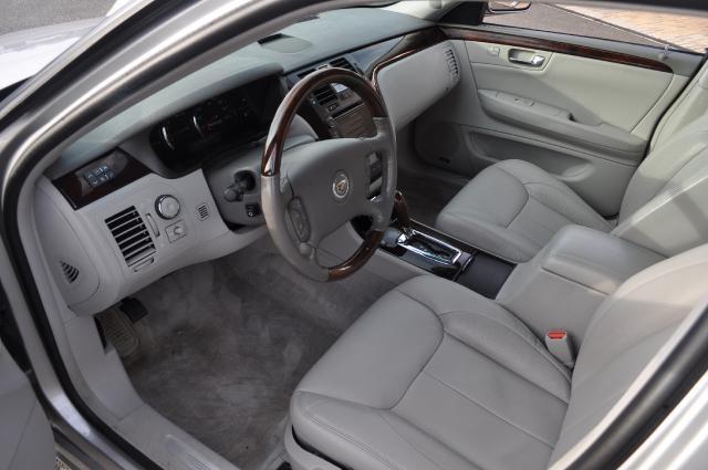 Cadillac DTS 2006 photo 4